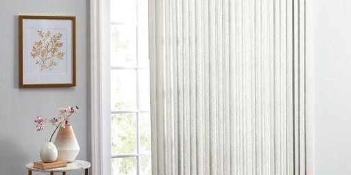 VERTICAL BLIND